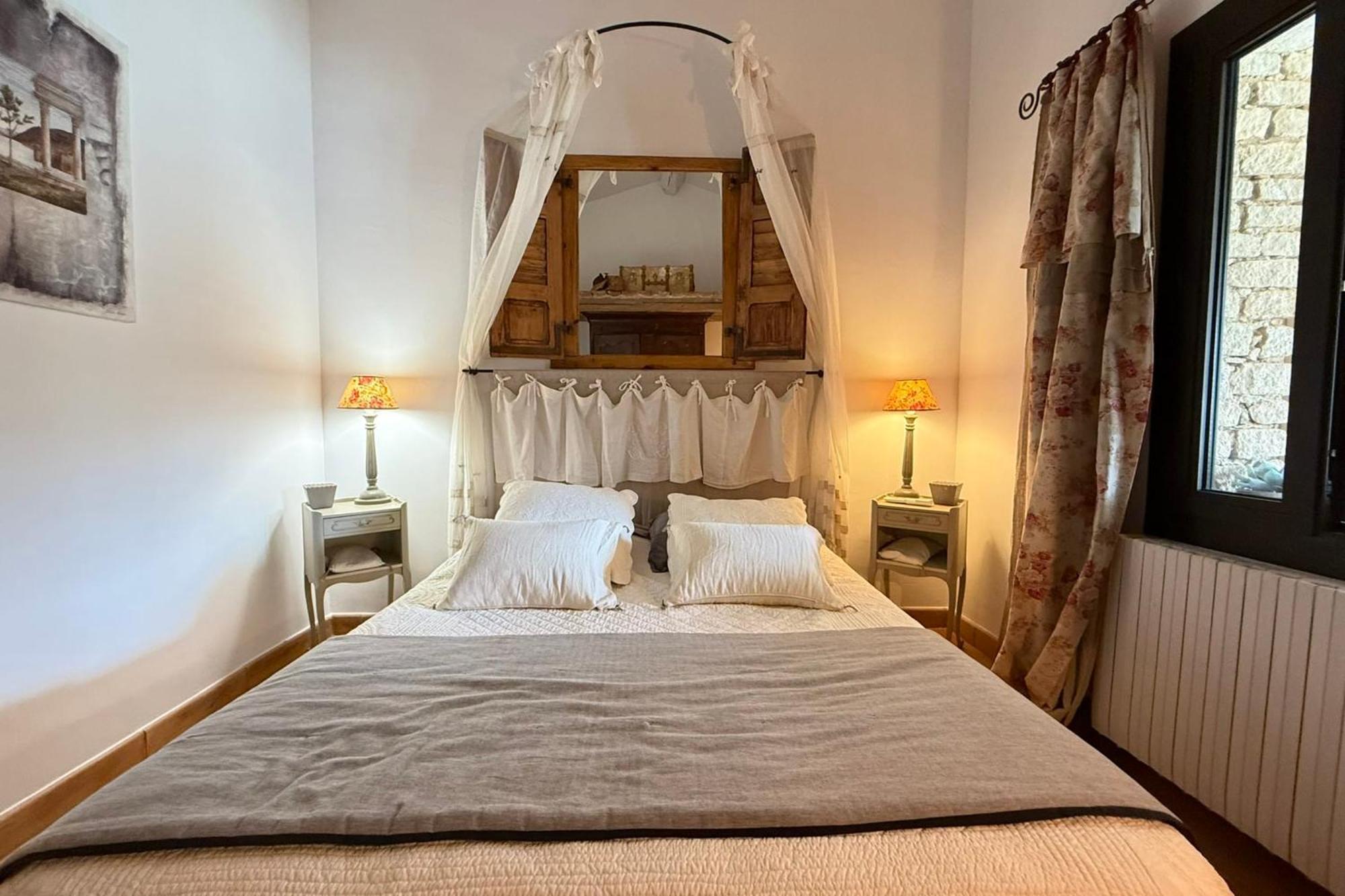 Beautiful Provencal Villa With Pool And Jacuzzi Lacoste  Esterno foto
